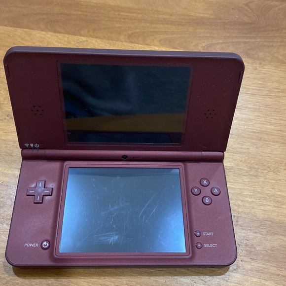 Nintendo DS XL, and bonus DS game. - Picture 3 of 11